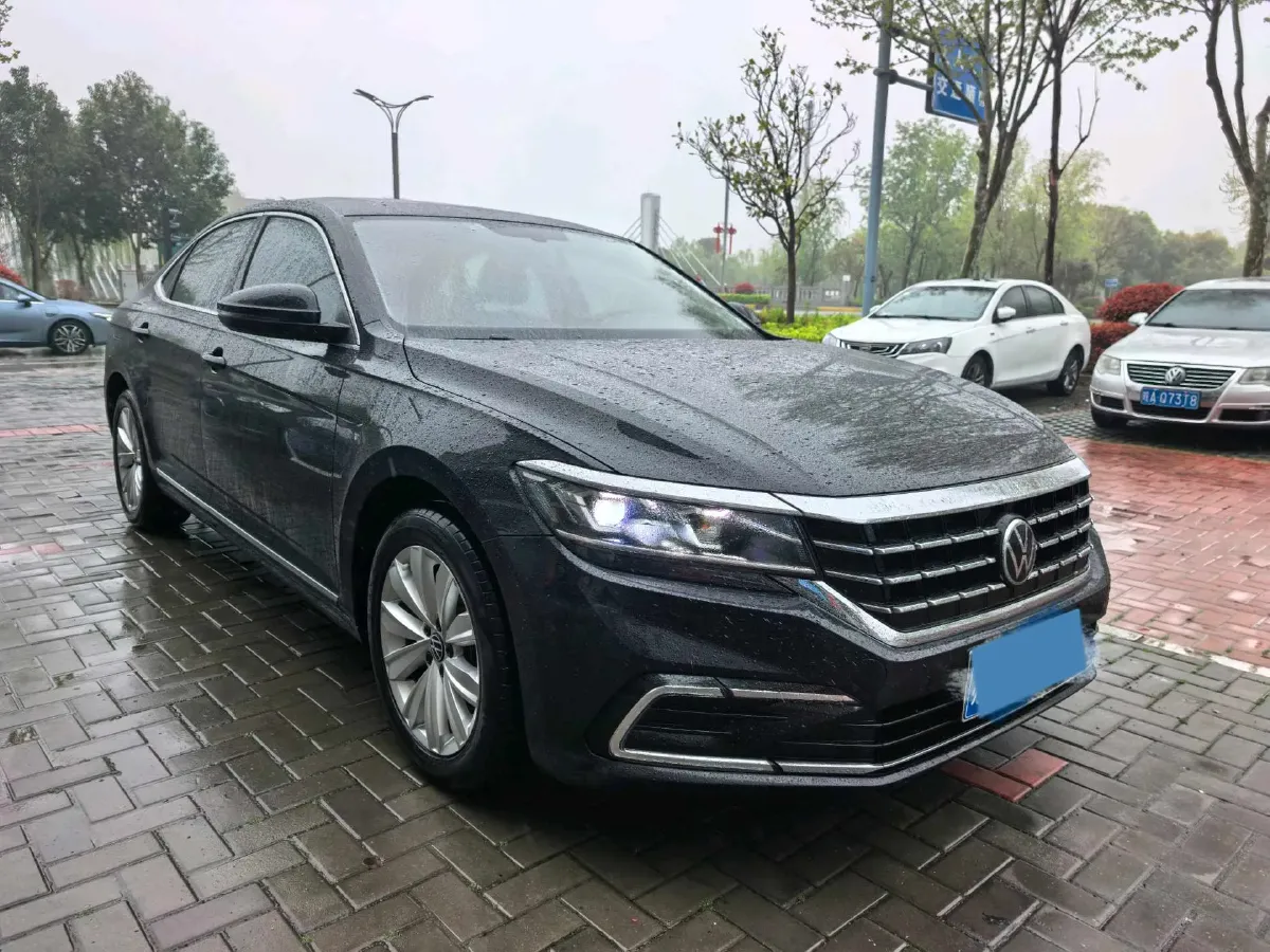 2021 Volkswagen Passat 2.0T 186HP L4 7DCT,autocango,china used car exporter,china ev exporter,chinese used car exporter,chinese used ev exporter