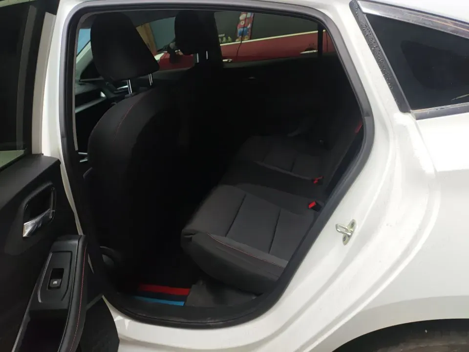 2023 MG 5 1.5L 129HP L4 5MT,autocango,china used car exporter,china ev exporter,chinese used car exporter,chinese used ev exporter