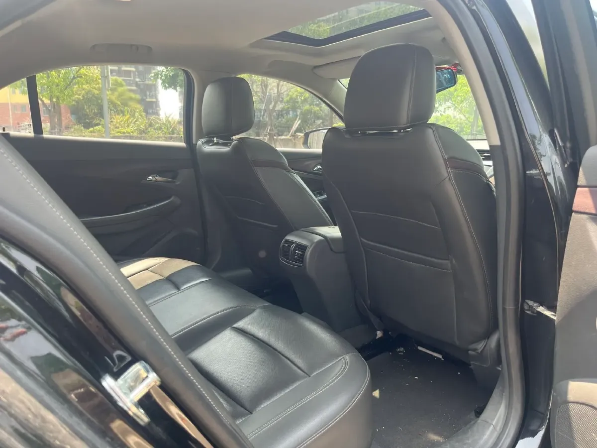 2018 Chevrolet Malibu 1.5T 170HP L4 6AT,autocango,china used car exporter,china ev exporter,chinese used car exporter,chinese used ev exporter