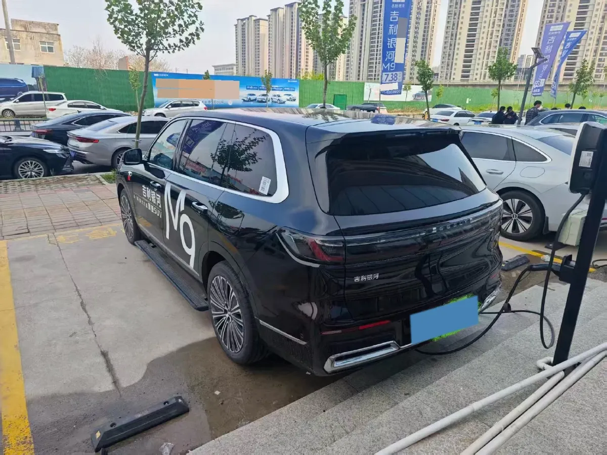 2025 Geely Galaxy M9 1.5T 163HP L4 3DHT PHEV,autocango,china used car exporter,china ev exporter,chinese used car exporter,chinese used ev exporter