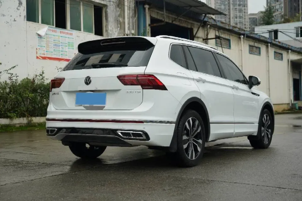 2024 Volkswagen Tiguan L 2.0T 186HP L4 7DCT,autocango,china used car exporter,china ev exporter,chinese used car exporter,chinese used ev exporter