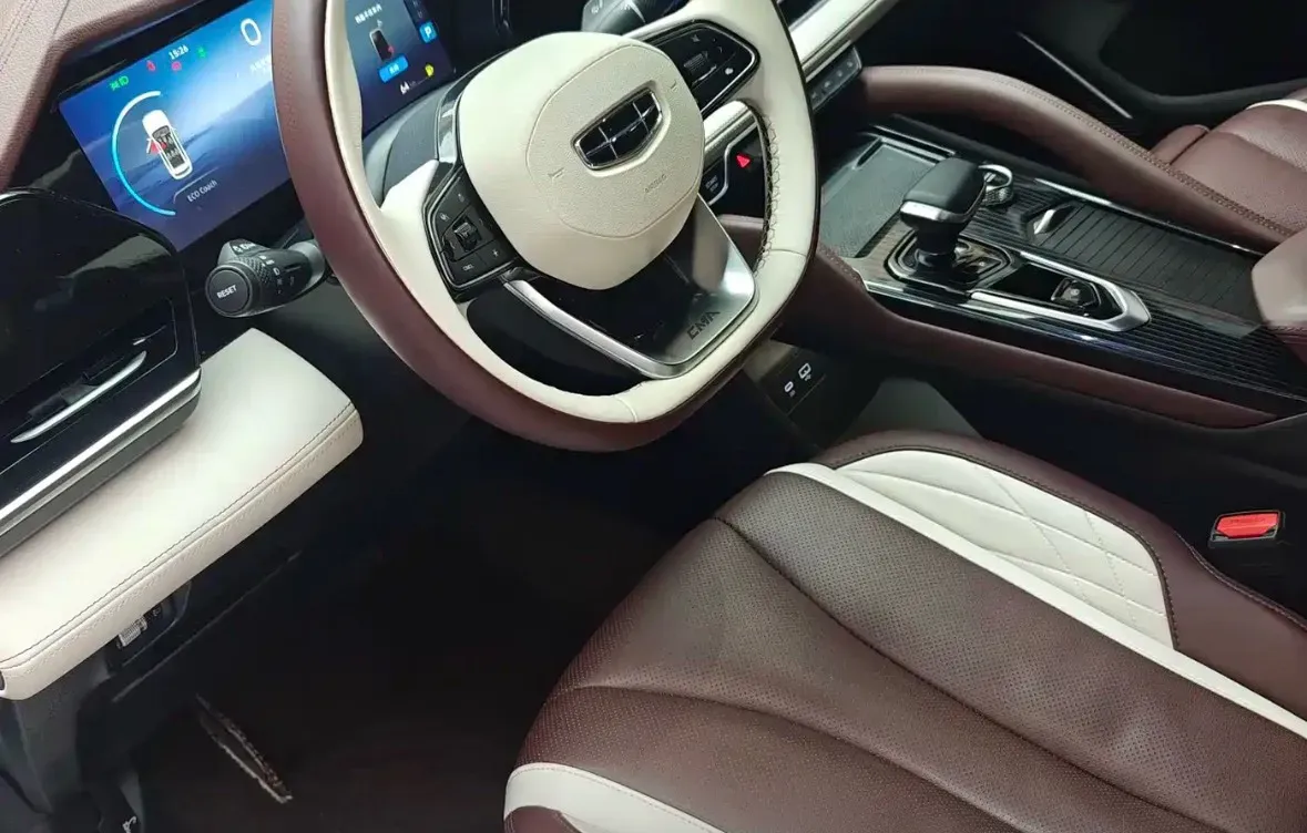 2021 Geely Monjaro 2.0T 238HP L4 8AT,autocango,china used car exporter,china ev exporter,chinese used car exporter,chinese used ev exporter