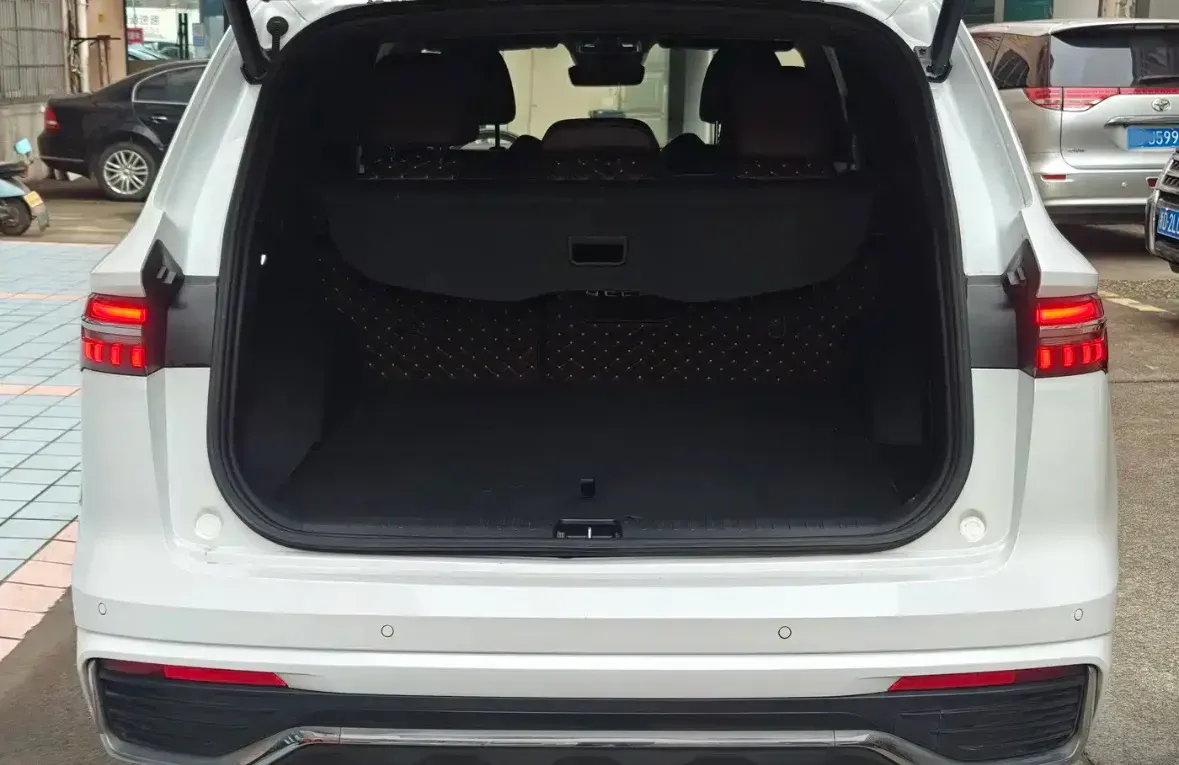 2021 Geely Monjaro 2.0T 238HP L4 8AT,autocango,china used car exporter,china ev exporter,chinese used car exporter,chinese used ev exporter