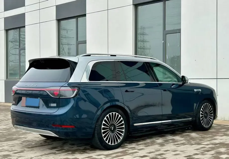 2025 AITO AITO M9 REEV 160HP REEV 52KWH,autocango,china used car exporter,china ev exporter,chinese used car exporter,chinese used ev exporter