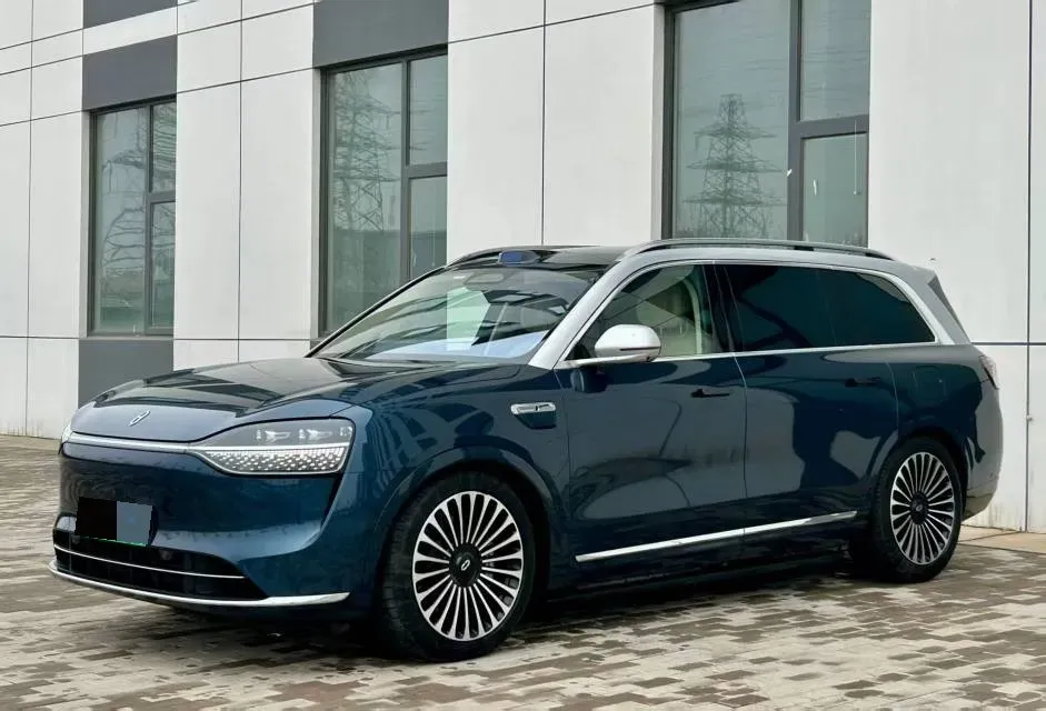 2025 AITO AITO M9 REEV 160HP REEV 52KWH,autocango,china used car exporter,china ev exporter,chinese used car exporter,chinese used ev exporter