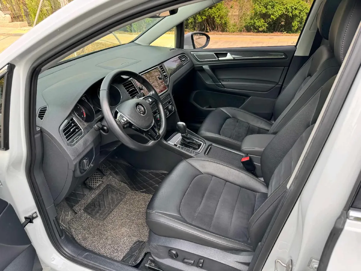 2016 Volkswagen Golf Sportsvan 1.4T 150HP L4 7DCT,autocango,china used car exporter,china ev exporter,chinese used car exporter,chinese used ev exporter