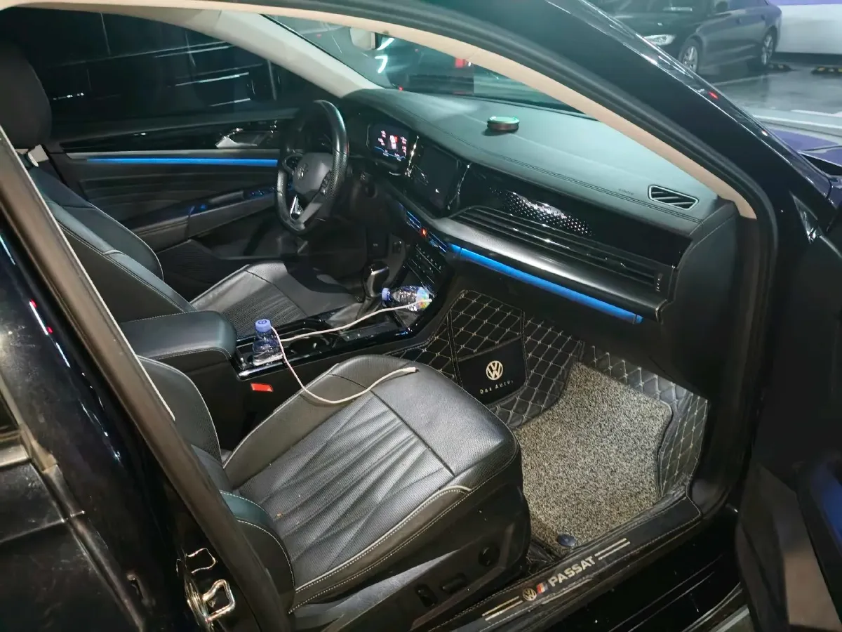 2021 Volkswagen Passat 2.0T 186HP L4 7DCT,autocango,china used car exporter,china ev exporter,chinese used car exporter,chinese used ev exporter