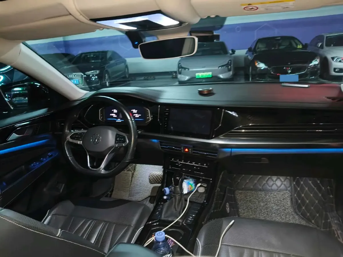 2021 Volkswagen Passat 2.0T 186HP L4 7DCT,autocango,china used car exporter,china ev exporter,chinese used car exporter,chinese used ev exporter