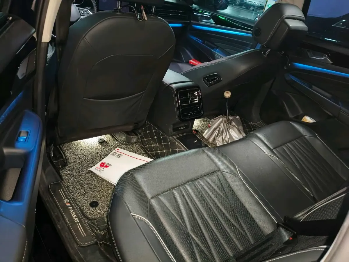 2021 Volkswagen Passat 2.0T 186HP L4 7DCT,autocango,china used car exporter,china ev exporter,chinese used car exporter,chinese used ev exporter