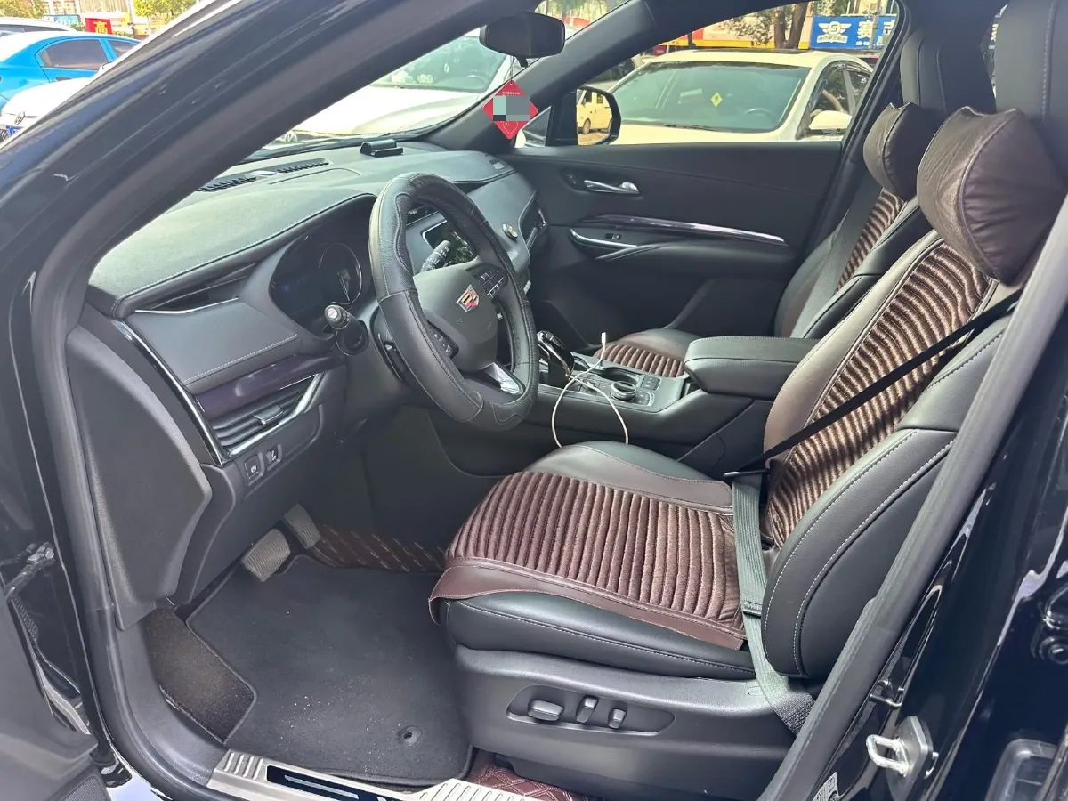 2022 Cadillac XT4 2.0T 237HP L4 9AT,autocango,china used car exporter,china ev exporter,chinese used car exporter,chinese used ev exporter