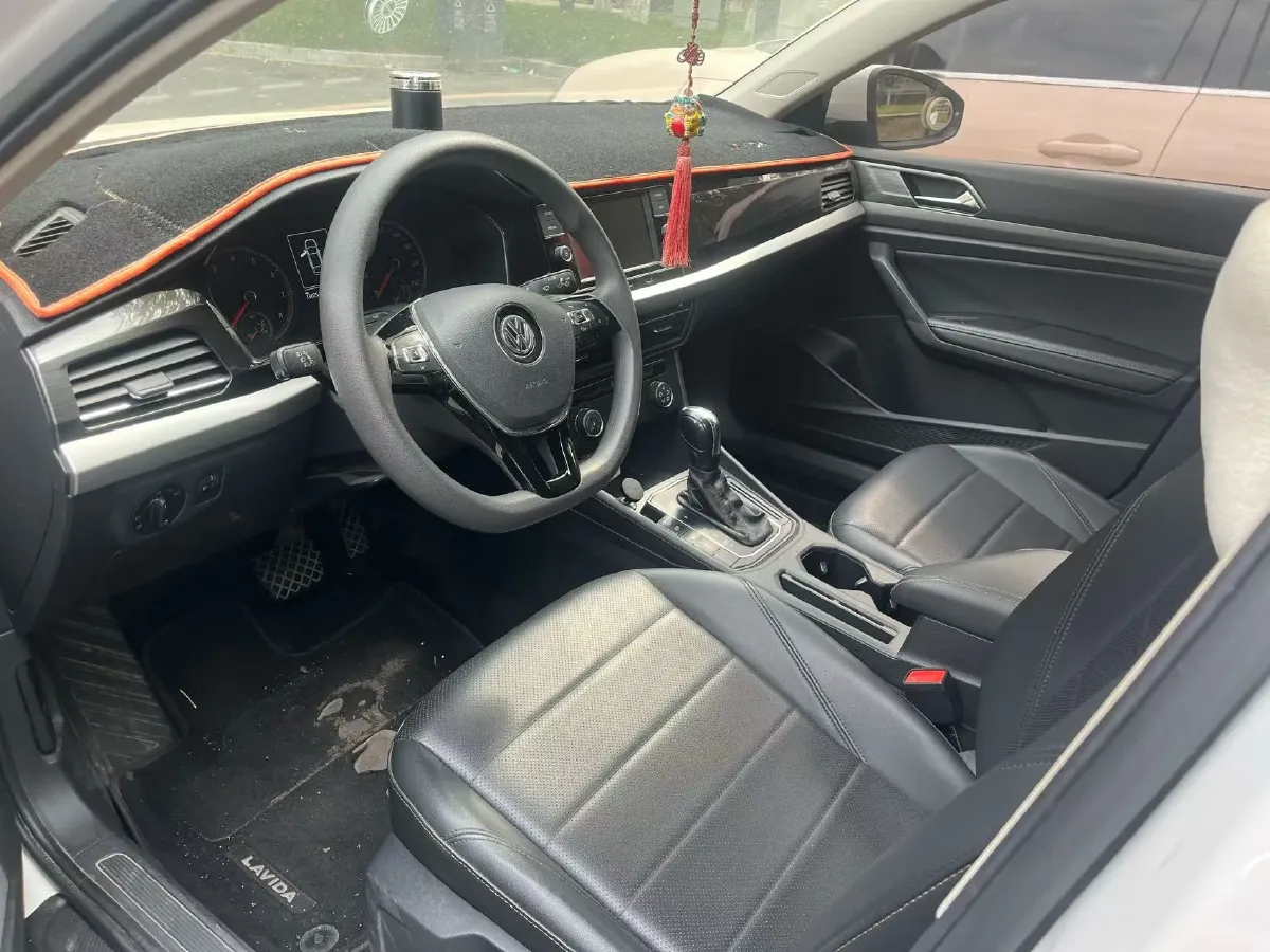 2019 Volkswagen Lavida 1.5L 113HP L4 6AT,autocango,china used car exporter,china ev exporter,chinese used car exporter,chinese used ev exporter