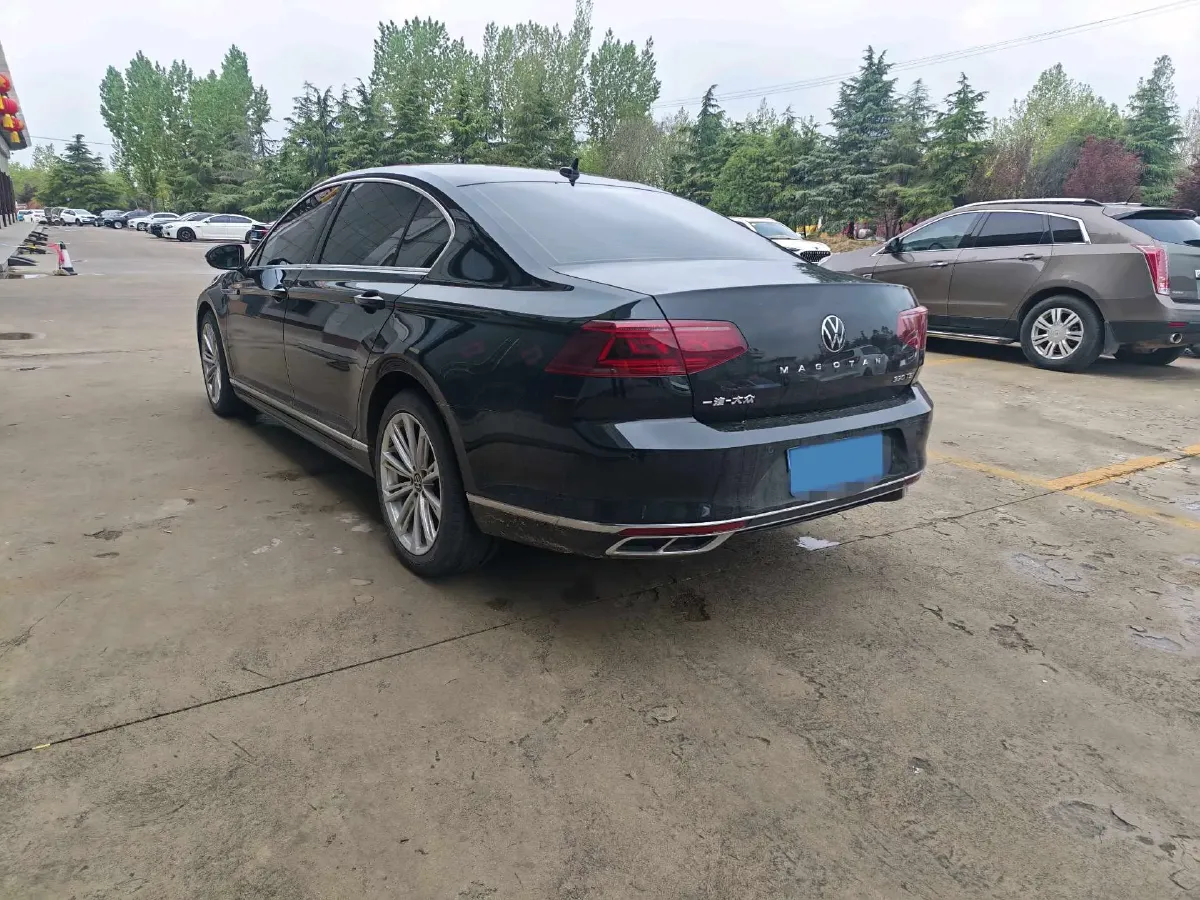 2023 Volkswagen Magotan 2.0T 186HP L4 7DCT,autocango,china used car exporter,china ev exporter,chinese used car exporter,chinese used ev exporter