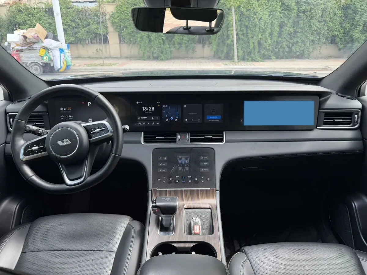 2021 Li ONE Range Extended 131HP REEV 40.5KWH,autocango,china used car exporter,china ev exporter,chinese used car exporter,chinese used ev exporter