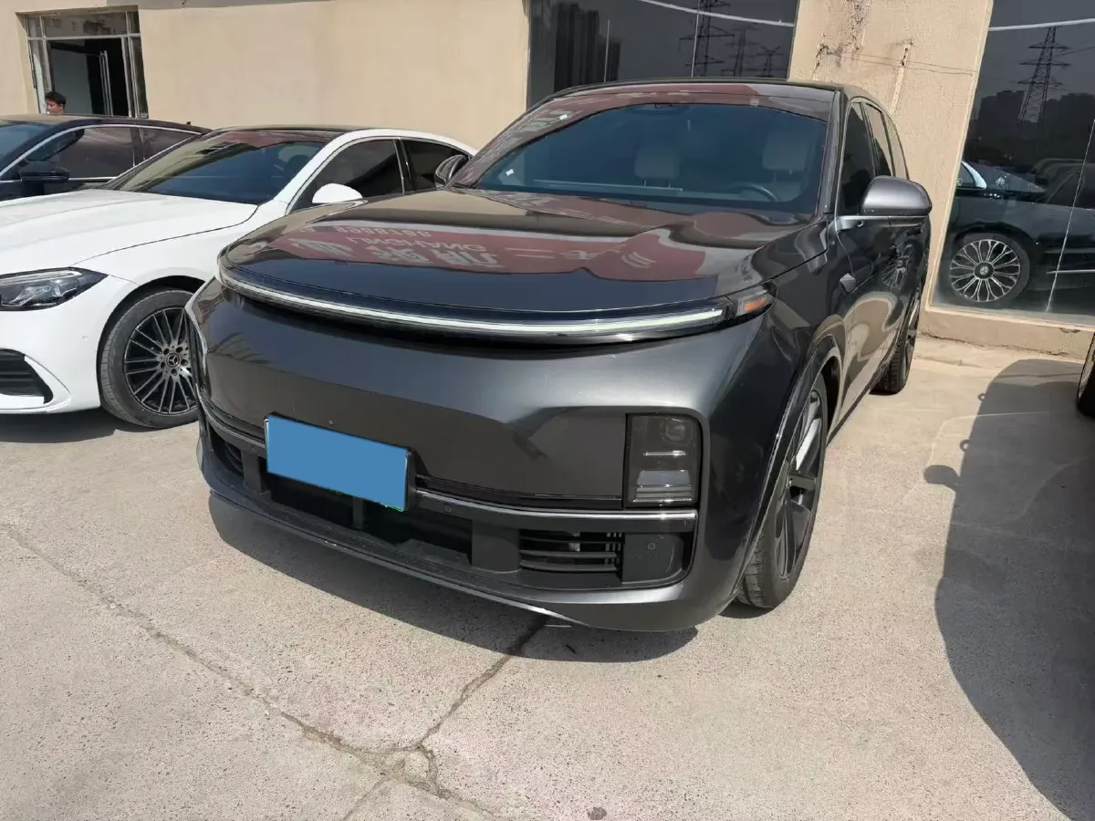 2023 Li L8 Range Extended 154HP REEV 40.9KWH,autocango,china used car exporter,china ev exporter,chinese used car exporter,chinese used ev exporter