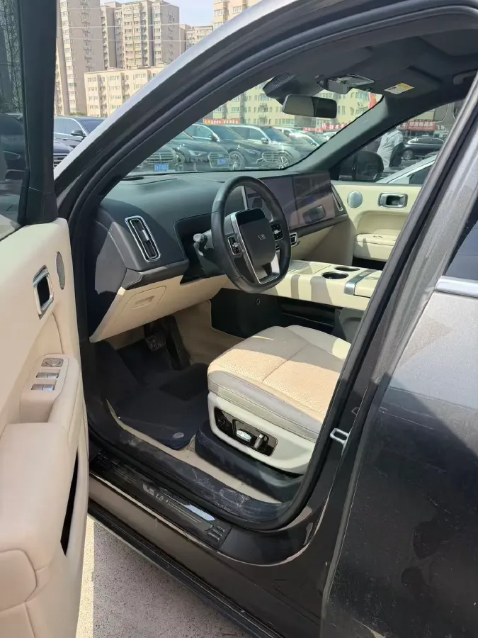 2023 Li L8 Range Extended 154HP REEV 40.9KWH,autocango,china used car exporter,china ev exporter,chinese used car exporter,chinese used ev exporter