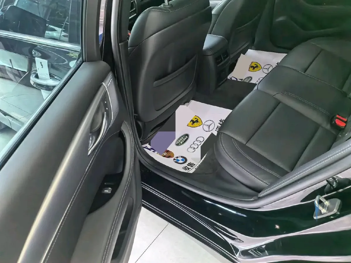 2022 Cadillac CT5 2.0T 237HP L4 10AT,autocango,china used car exporter,china ev exporter,chinese used car exporter,chinese used ev exporter