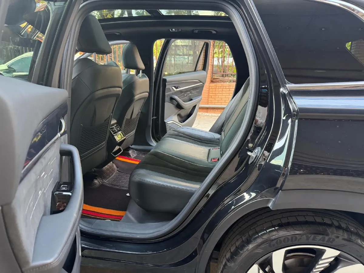 2024 Geely Monjaro 2.0T 238HP L4 8AT,autocango,china used car exporter,china ev exporter,chinese used car exporter,chinese used ev exporter