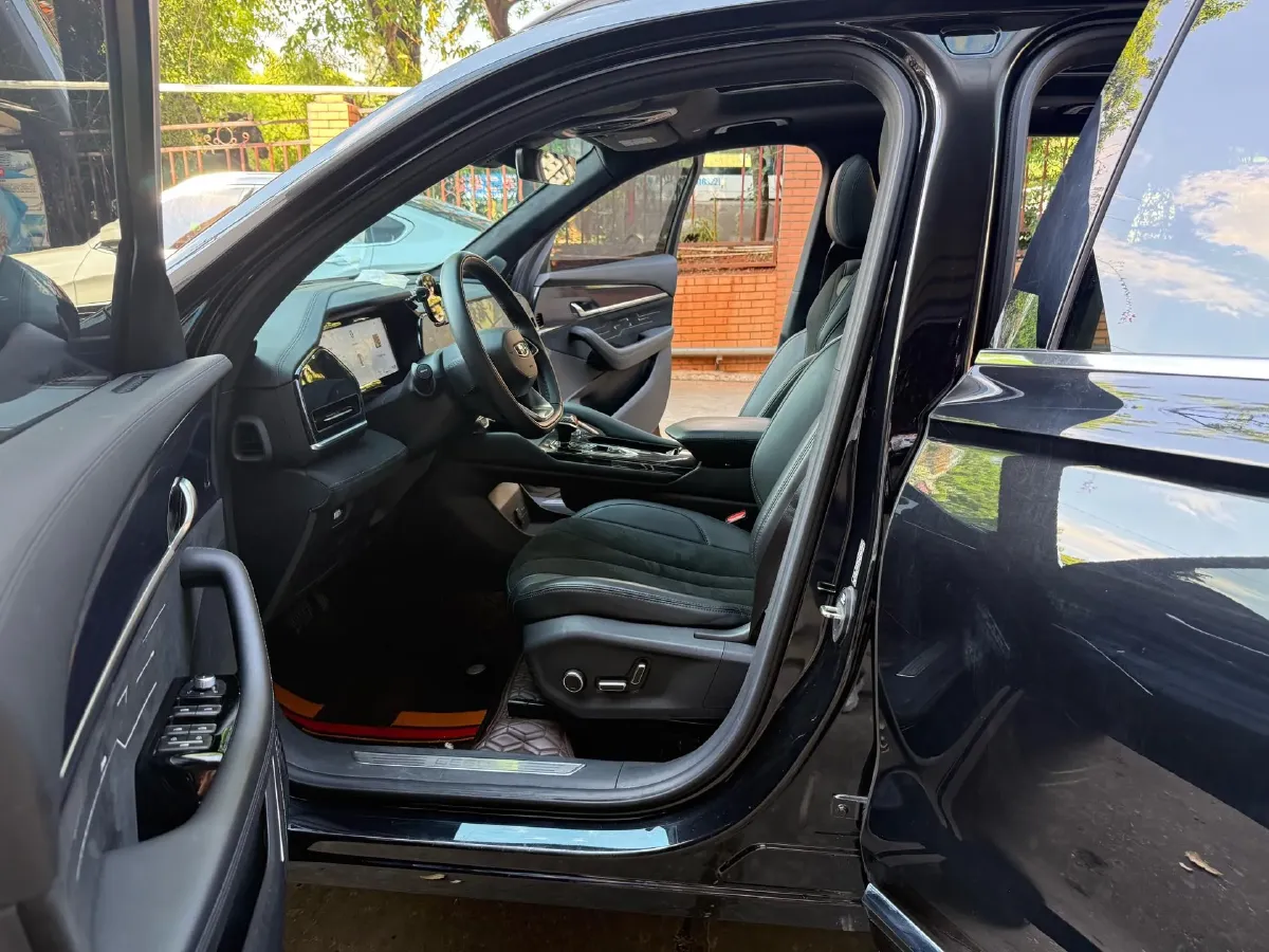 2024 Geely Monjaro 2.0T 238HP L4 8AT,autocango,china used car exporter,china ev exporter,chinese used car exporter,chinese used ev exporter