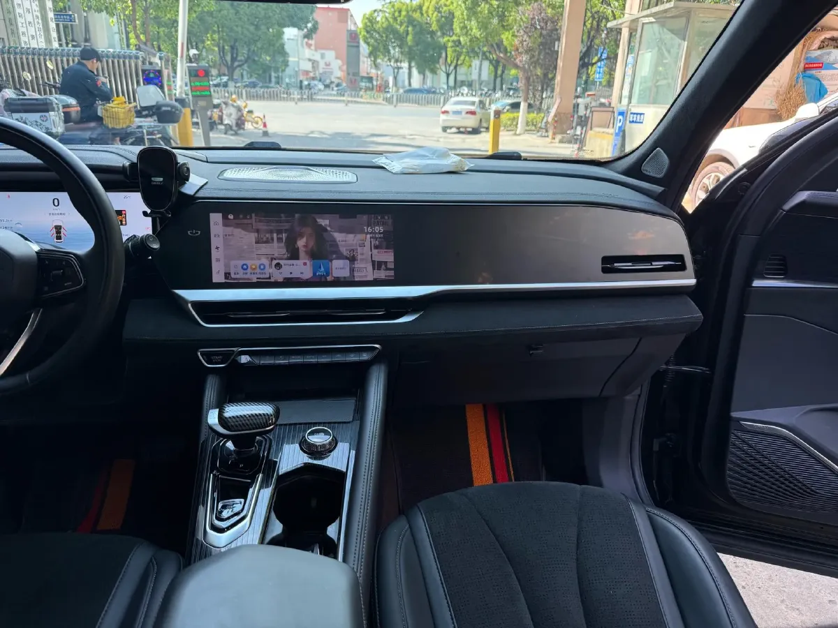 2024 Geely Monjaro 2.0T 238HP L4 8AT,autocango,china used car exporter,china ev exporter,chinese used car exporter,chinese used ev exporter