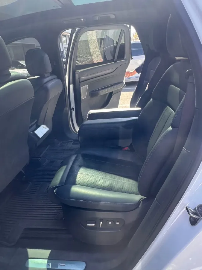 2023 NIO ES8 BEV 100KWH,autocango,china used car exporter,china ev exporter,chinese used car exporter,chinese used ev exporter