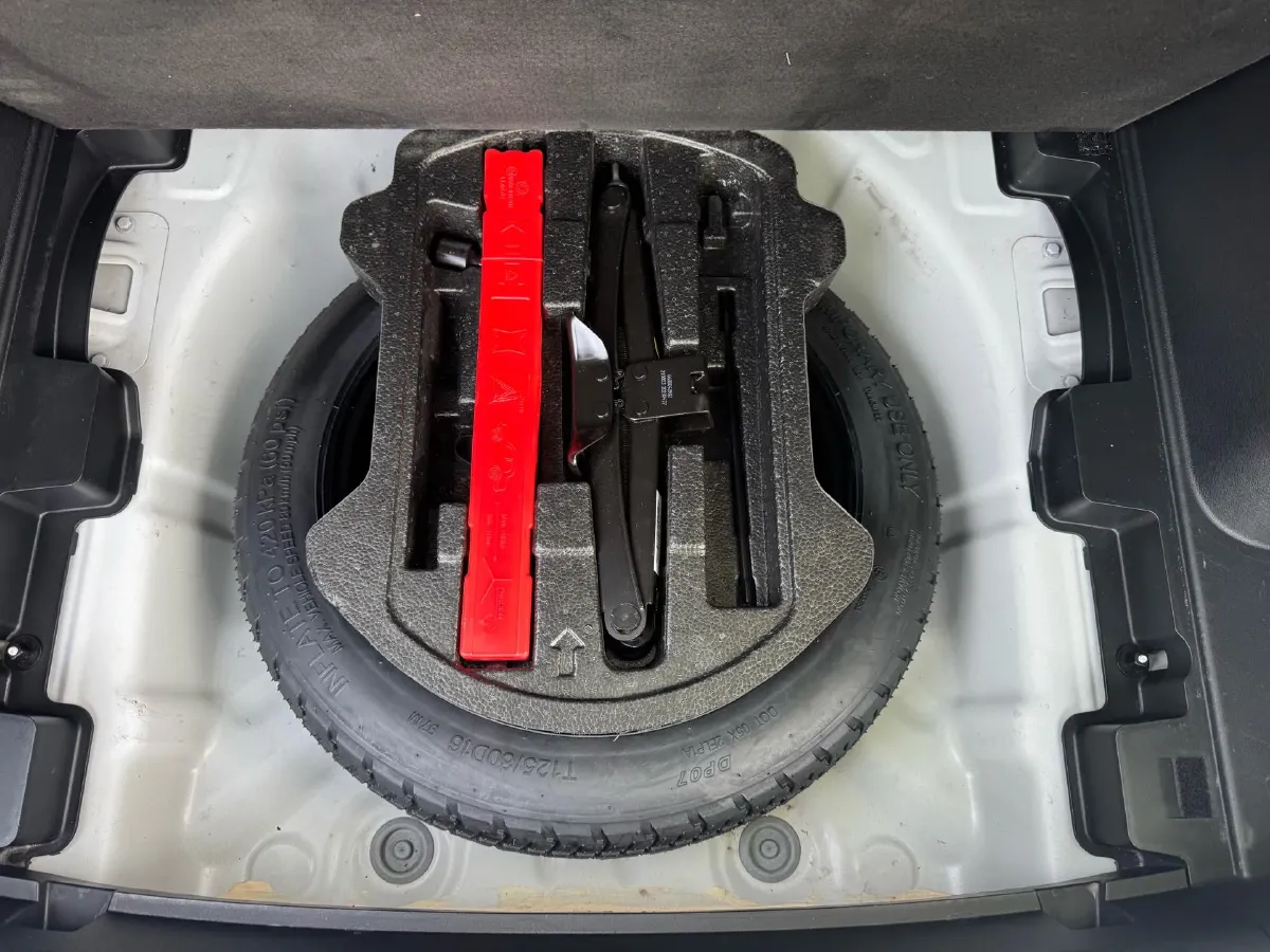 2023 Geely Coolray 1.4T 141HP L4 6MT,autocango,china used car exporter,china ev exporter,chinese used car exporter,chinese used ev exporter