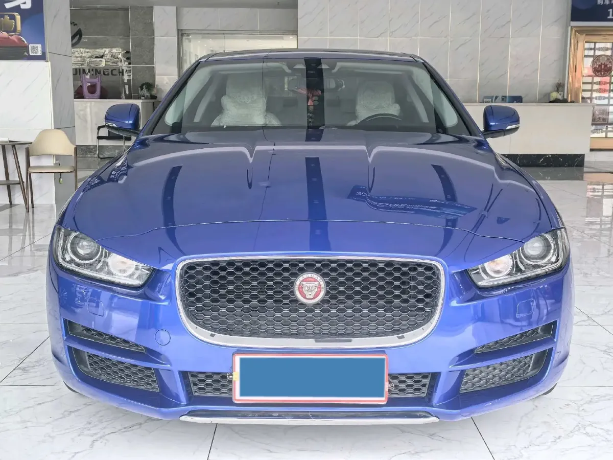 2019 HongQi H7 2.0T 204HP L4 6AT,autocango,china used car exporter,china ev exporter,chinese used car exporter,chinese used ev exporter