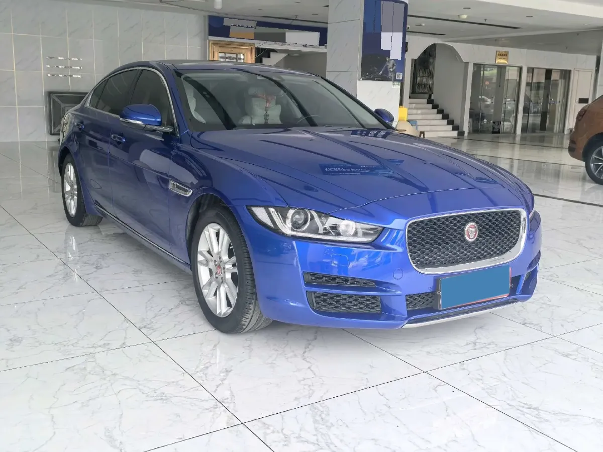 2019 HongQi H7 2.0T 204HP L4 6AT,autocango,china used car exporter,china ev exporter,chinese used car exporter,chinese used ev exporter