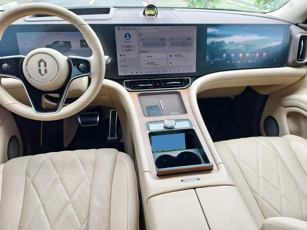 2024 AITO AITO M9 1.5T 152HP L4 REEV 42KWH,autocango,china used car exporter,china ev exporter,chinese used car exporter,chinese used ev exporter