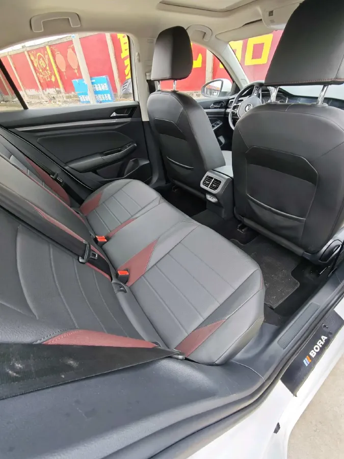 2019 Dongfeng RuiQi 6 2.4L 158HP L4 5MT,autocango,china used car exporter,china ev exporter,chinese used car exporter,chinese used ev exporter