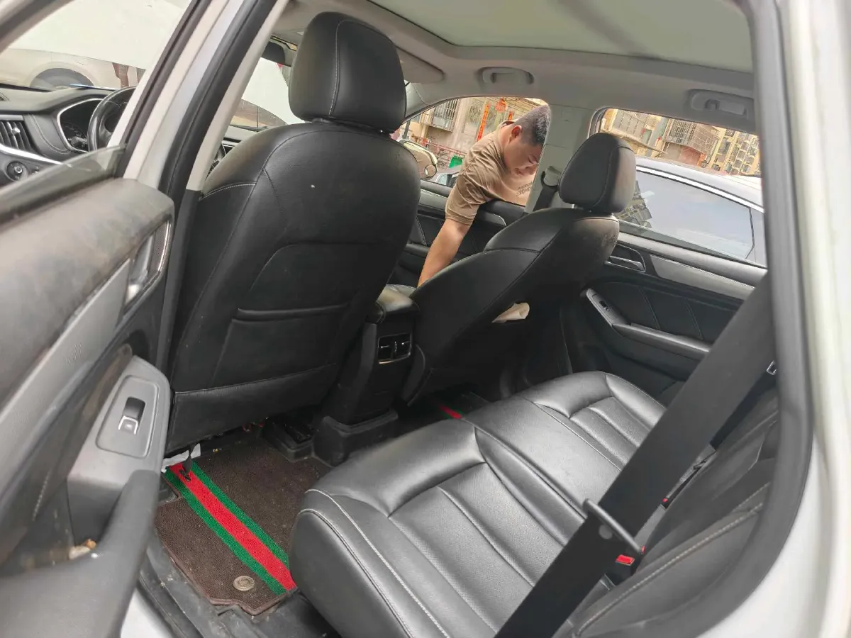 2019 Roewe i6 1.5T 169HP L4 7DCT,autocango,china used car exporter,china ev exporter,chinese used car exporter,chinese used ev exporter