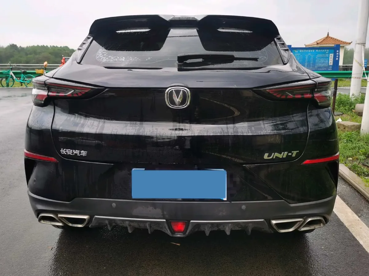 2021 ChangAn UNI-T 1.5T 180HP L4 7DCT,autocango,china used car exporter,china ev exporter,chinese used car exporter,chinese used ev exporter