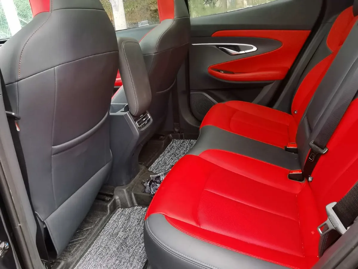 2021 ChangAn UNI-T 1.5T 180HP L4 7DCT,autocango,china used car exporter,china ev exporter,chinese used car exporter,chinese used ev exporter