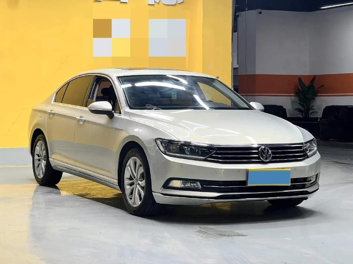 2019 Volkswagen Magotan 2.0T 186HP L4 7DCT,autocango,china used car exporter,china ev exporter,chinese used car exporter,chinese used ev exporter