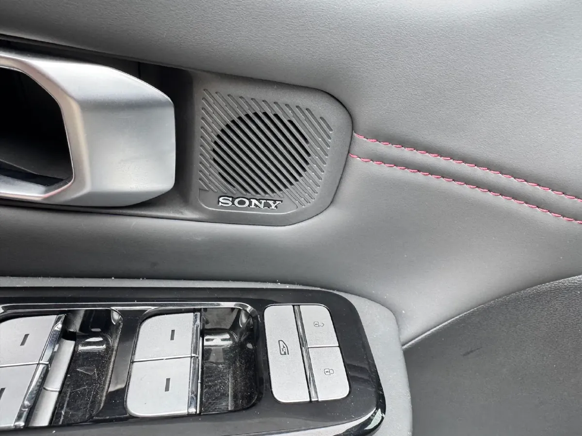 2025 Jetour DASHING 1.5T 184HP L4 7DCT,autocango,china used car exporter,china ev exporter,chinese used car exporter,chinese used ev exporter