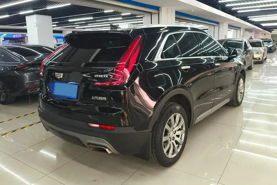 2022 Cadillac XT4 2.0T 237HP L4 9AT,autocango,china used car exporter,china ev exporter,chinese used car exporter,chinese used ev exporter