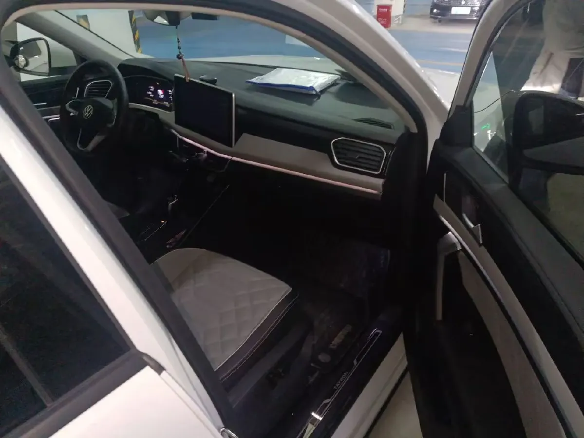 2023 Volkswagen Tayron 2.0T 186HP L4 7DCT,autocango,china used car exporter,china ev exporter,chinese used car exporter,chinese used ev exporter