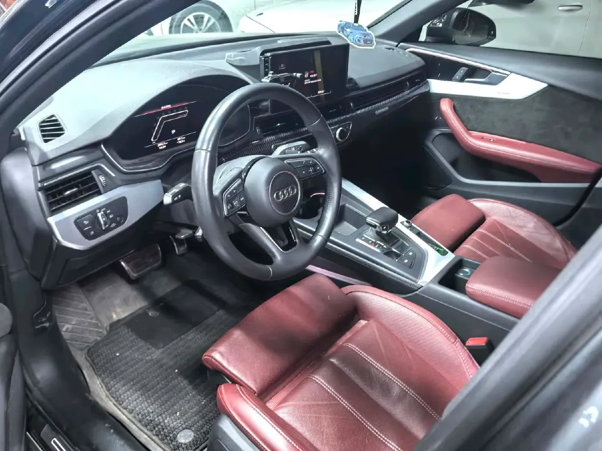 2023 Audi A4L 2.0T 190HP L4 7DCT,autocango,china used car exporter,china ev exporter,chinese used car exporter,chinese used ev exporter