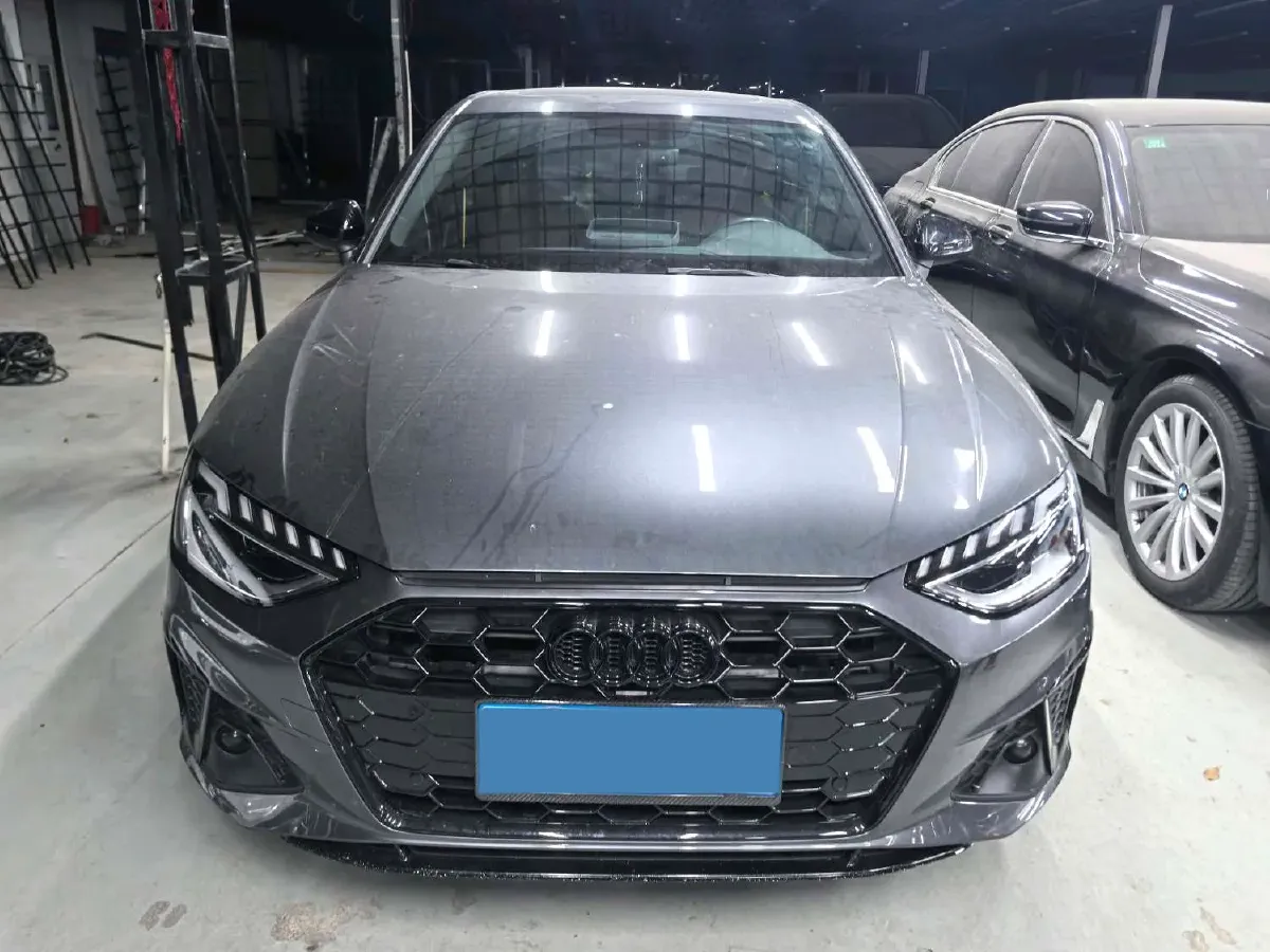 2023 Audi A4L 2.0T 190HP L4 7DCT,autocango,china used car exporter,china ev exporter,chinese used car exporter,chinese used ev exporter