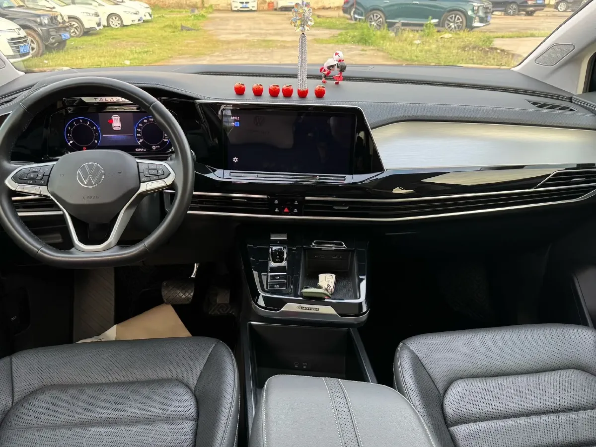 2022 Volkswagen Talagon 2.0T 220HP L4 7DCT,autocango,china used car exporter,china ev exporter,chinese used car exporter,chinese used ev exporter