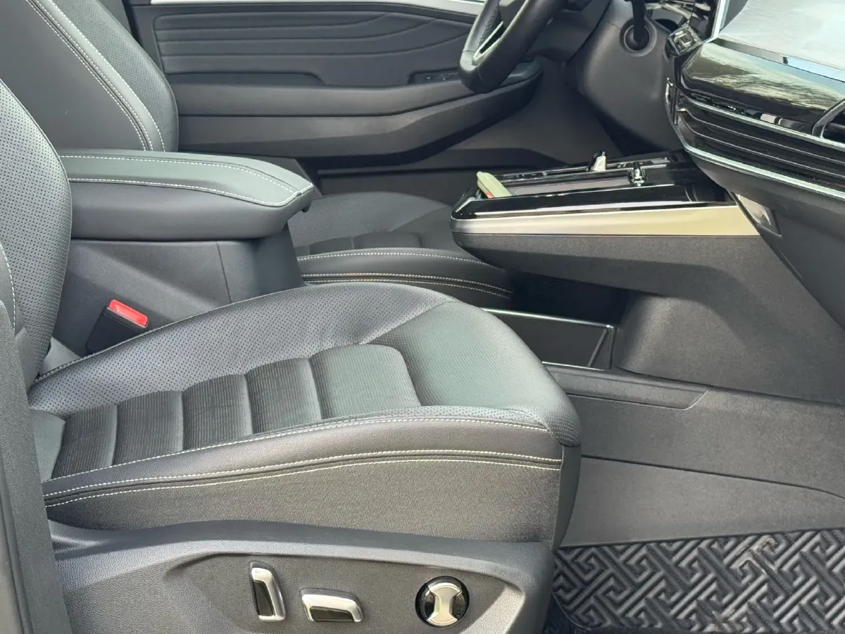 2022 Volkswagen Talagon 2.0T 220HP L4 7DCT,autocango,china used car exporter,china ev exporter,chinese used car exporter,chinese used ev exporter