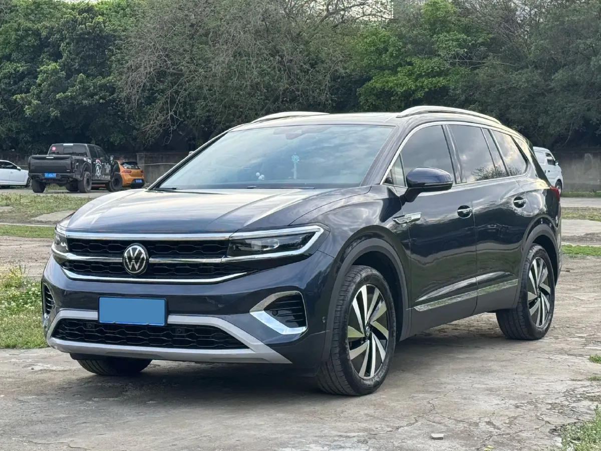 2022 Volkswagen Talagon 2.0T 220HP L4 7DCT,autocango,china used car exporter,china ev exporter,chinese used car exporter,chinese used ev exporter