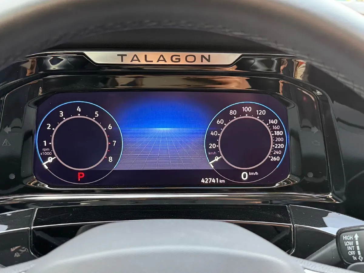 2022 Volkswagen Talagon 2.0T 220HP L4 7DCT,autocango,china used car exporter,china ev exporter,chinese used car exporter,chinese used ev exporter