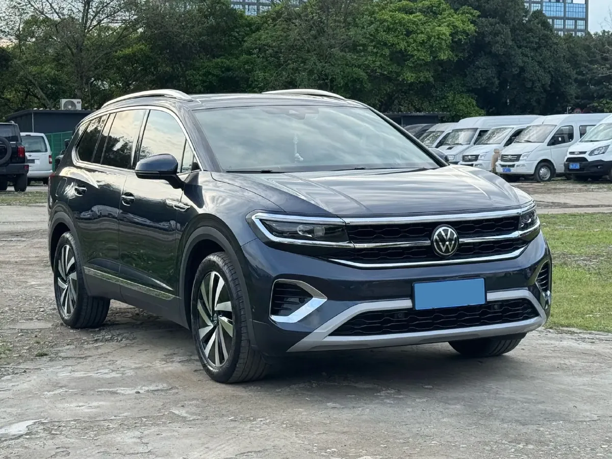 2022 Volkswagen Talagon 2.0T 220HP L4 7DCT,autocango,china used car exporter,china ev exporter,chinese used car exporter,chinese used ev exporter