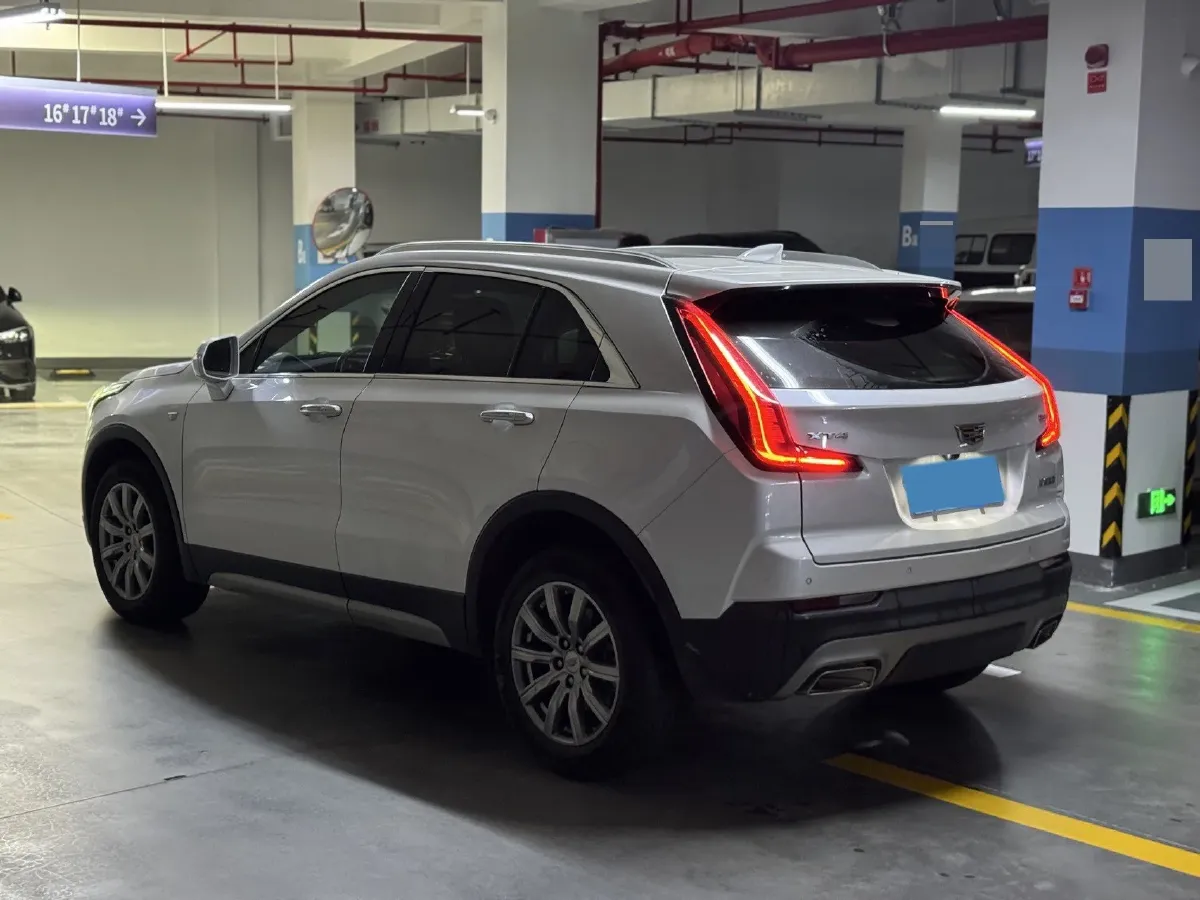 2021 Cadillac XT4 2.0T 237HP L4 9AT,autocango,china used car exporter,china ev exporter,chinese used car exporter,chinese used ev exporter