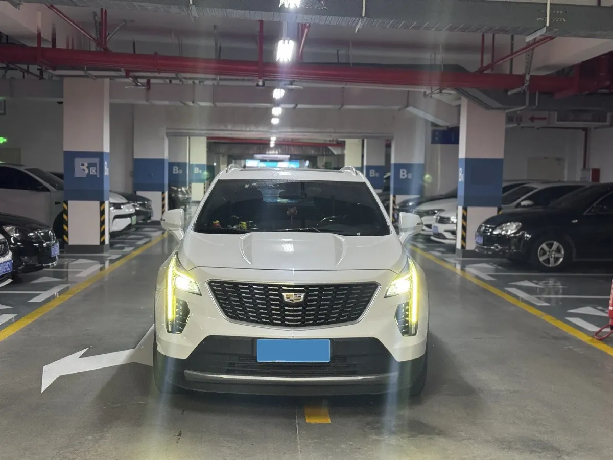 2021 Cadillac XT4 2.0T 237HP L4 9AT,autocango,china used car exporter,china ev exporter,chinese used car exporter,chinese used ev exporter