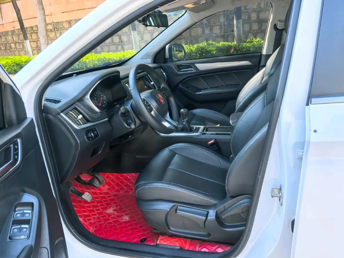 2019 Mitsubishi Eclipse Cross 1.5T 170HP L4 6MT,autocango,china used car exporter,china ev exporter,chinese used car exporter,chinese used ev exporter