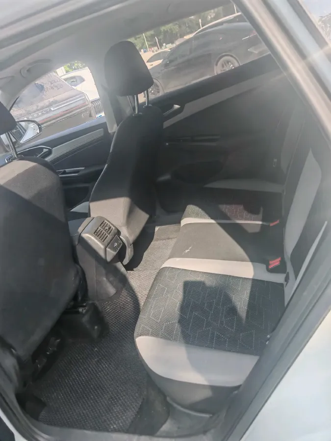 2023 Jetta VS7 1.4T 150HP L4 6AT,autocango,china used car exporter,china ev exporter,chinese used car exporter,chinese used ev exporter