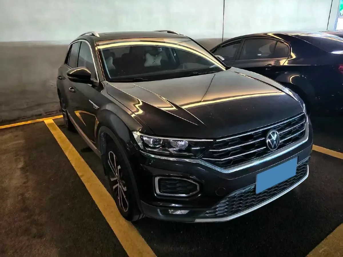 2021 Volkswagen T-Roc 1.4T 150HP L4 7DCT,autocango,china used car exporter,china ev exporter,chinese used car exporter,chinese used ev exporter