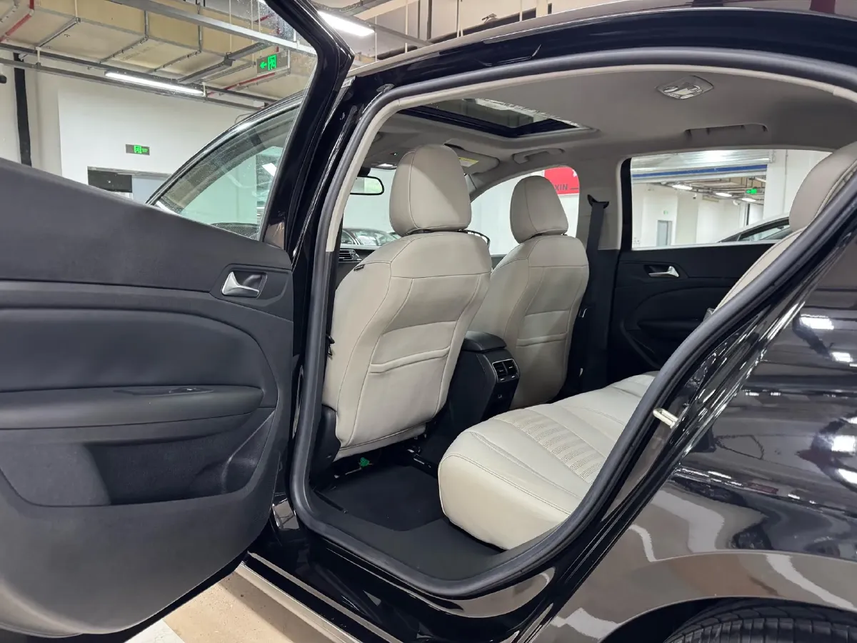 2022 Peugeot 408 1.6T 170HP L4 6AT,autocango,china used car exporter,china ev exporter,chinese used car exporter,chinese used ev exporter