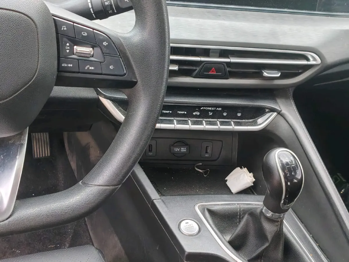 2020 ChangAn Eado 1.6L 128HP L4 5MT,autocango,china used car exporter,china ev exporter,chinese used car exporter,chinese used ev exporter